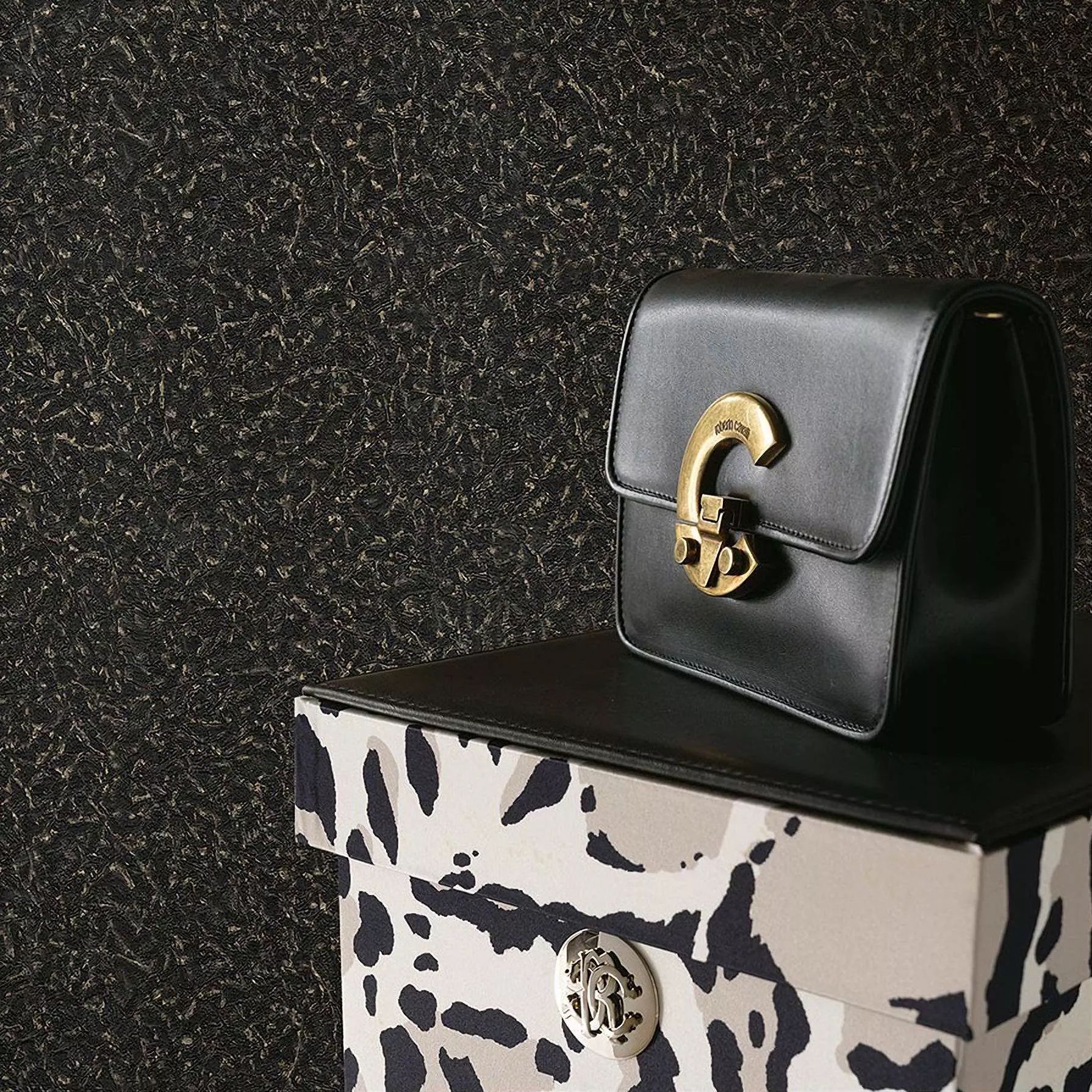 Grand Textures Roberto Cavalli Home No.8 RC19025 Luxury Wallpaper