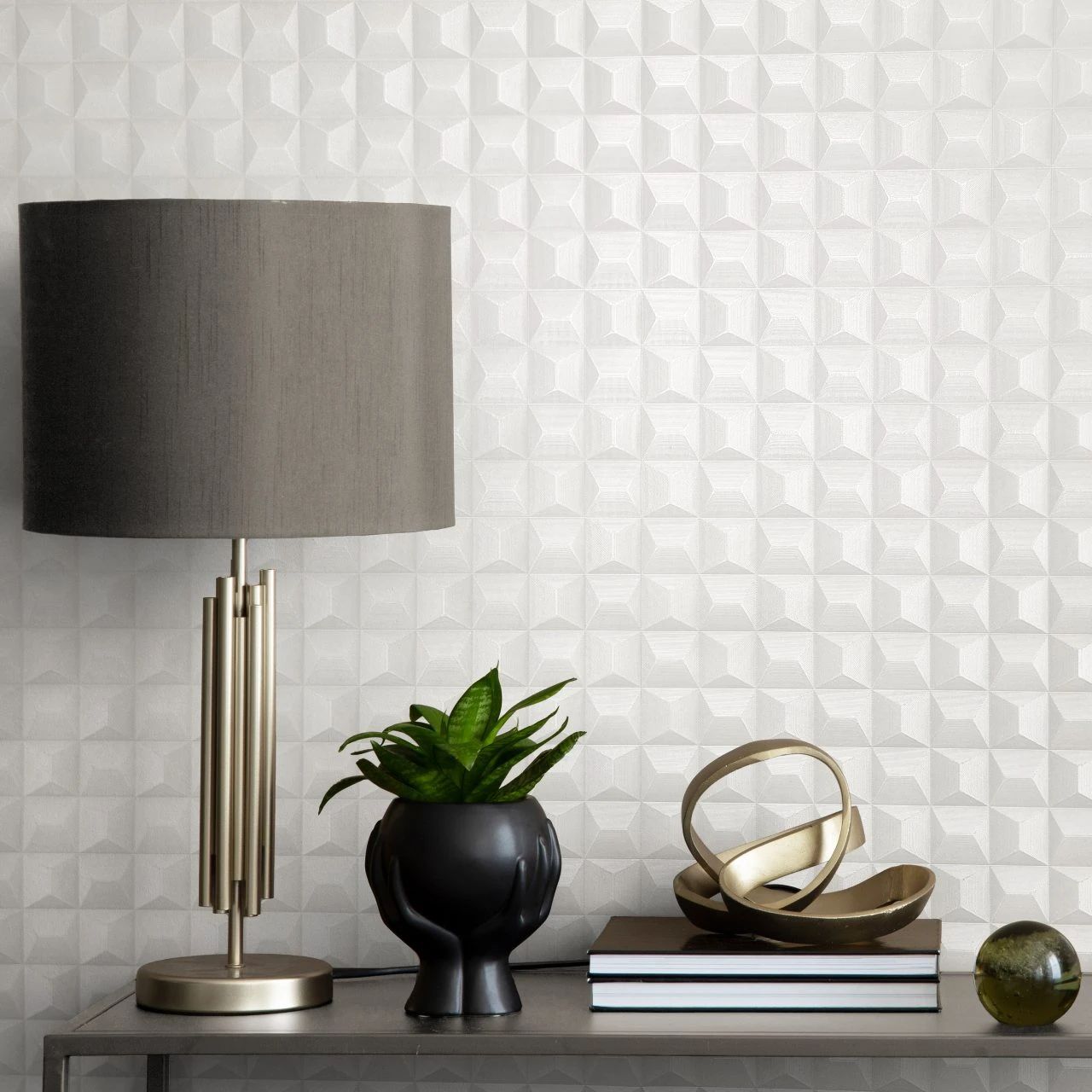 Romero 3D Geo Pearl White Vinyl Wallpaper M95683