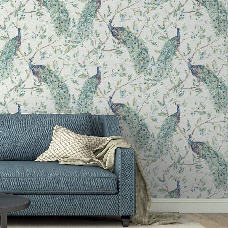 Papier Peint Paon Et Fleurs Métalliques - Motif Exotique Bleu Et Neutre Par Arthouse